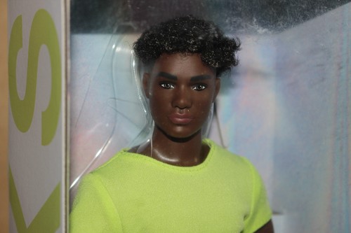 Barbie looks schwarzer - barbie,