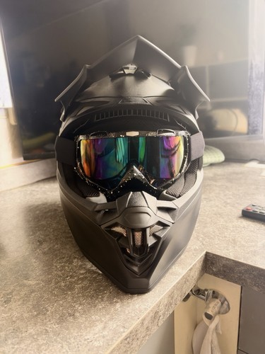 Mtm cross helm - cross,
